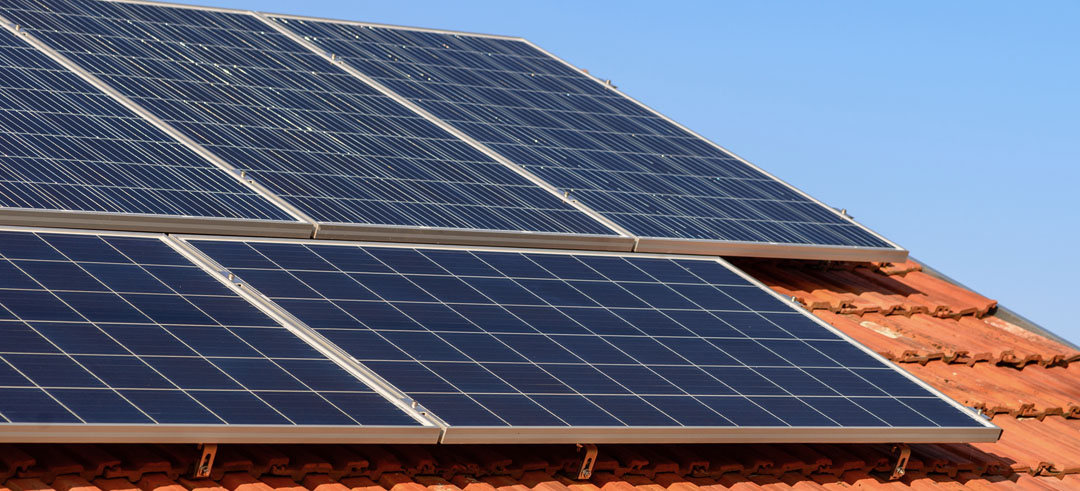 panel-solar-vivienda-seguro-hogar