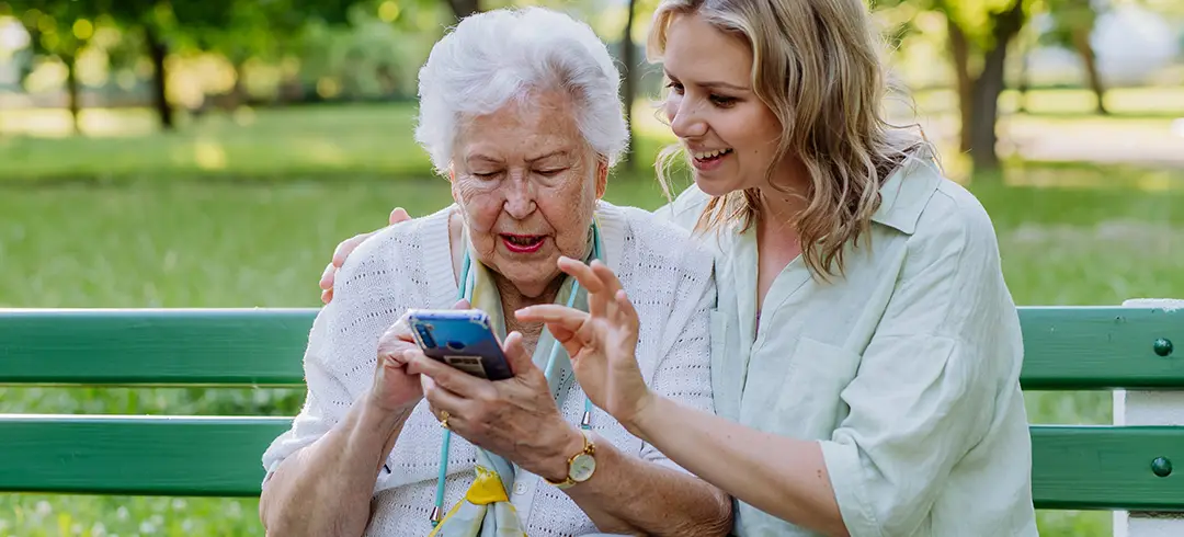10 características que debe tener un móvil para personas mayores