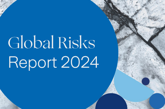 Riesgos globales 2024: La desinformación encabeza los riesgos globales de 2024 y las amenazas medioambientales crecen 
