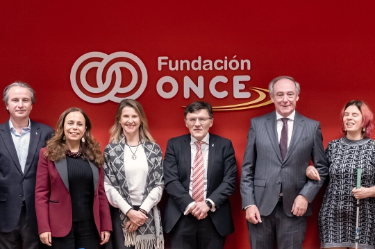 Firma del Convenio Inserta con representantes de Zurich Seguros y Fundación ONCE