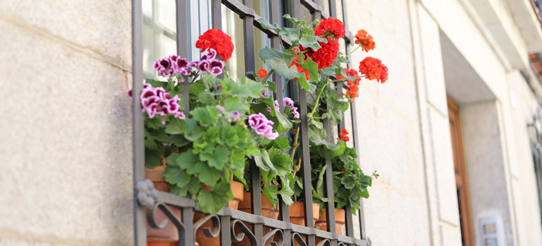 sistemas de seguridad hogar bajos aticos - blog Zurich Seguros