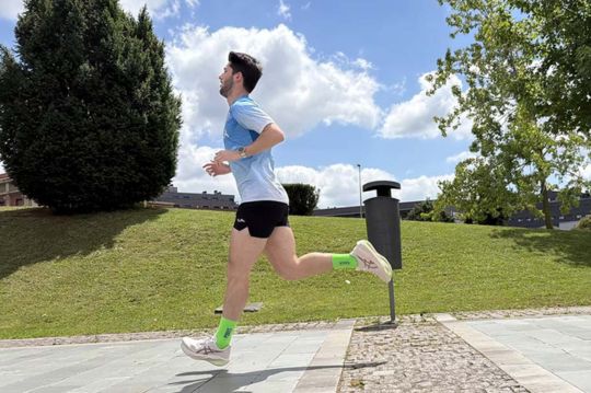 chica corriendo